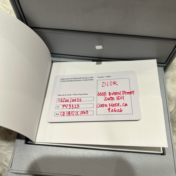 GEM DIOR: 27 mm (1”), Steel, Mother-of-Pearl and Diamonds - Picture 6 of 11